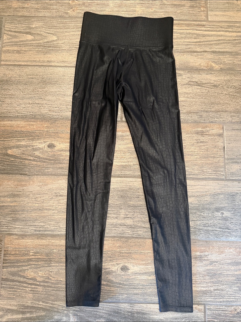Carbon38 Black Textured High-Waist Leggings